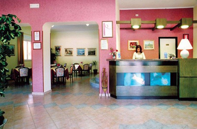 Hotel Rosa Dei Venti Castelsardo Exterior photo