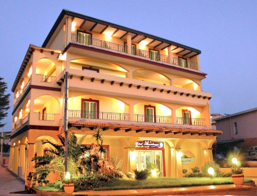Hotel Rosa Dei Venti Castelsardo Exterior photo